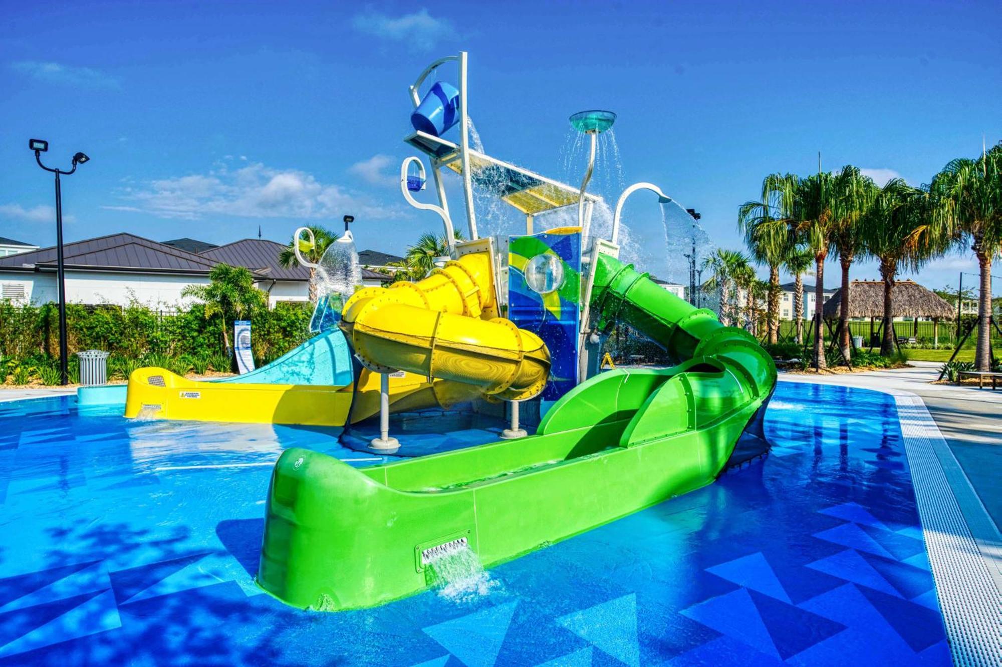 Contemporary Home W Private Pool& Spa Davenport Luaran gambar